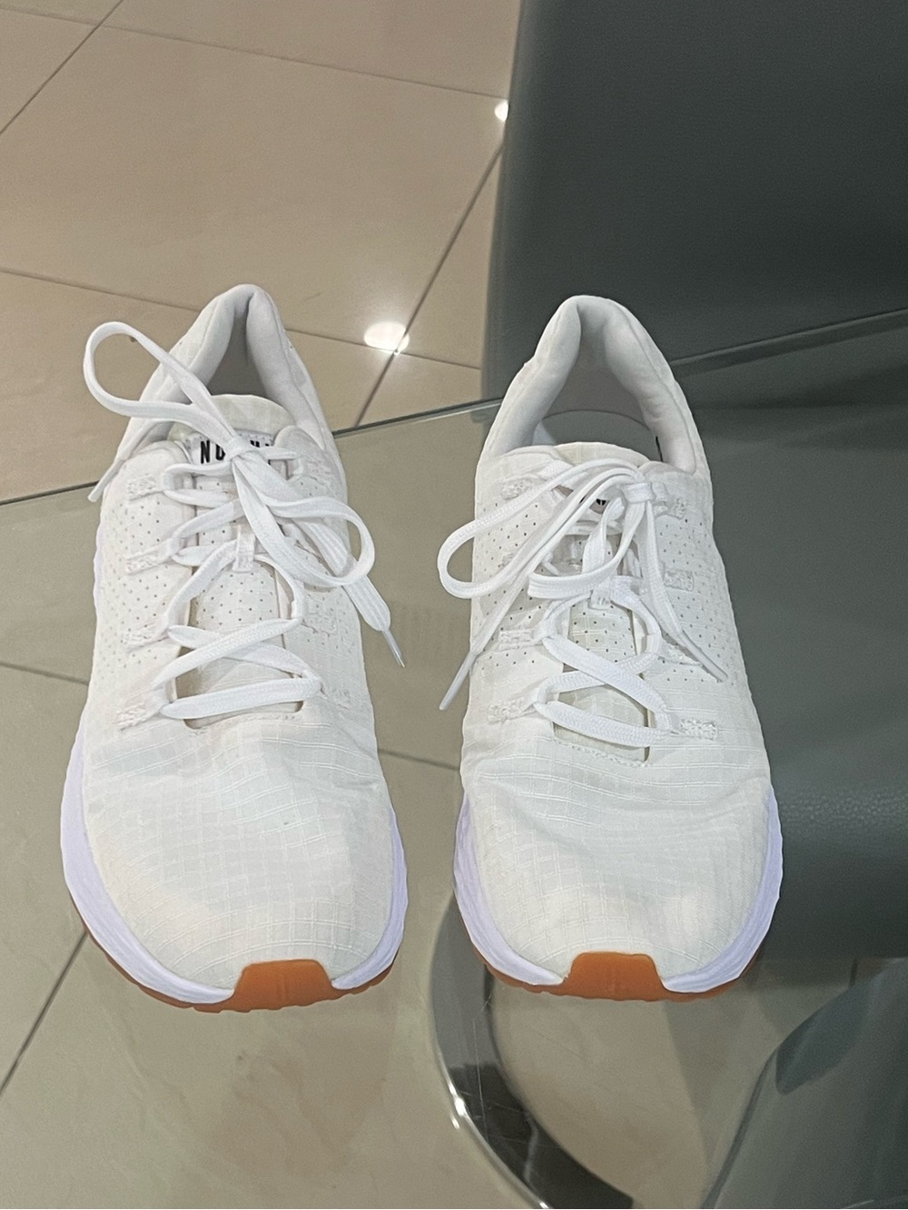 NOBULL men’s white athletic shoes. SIZE men’s 10/ women’s 11.5